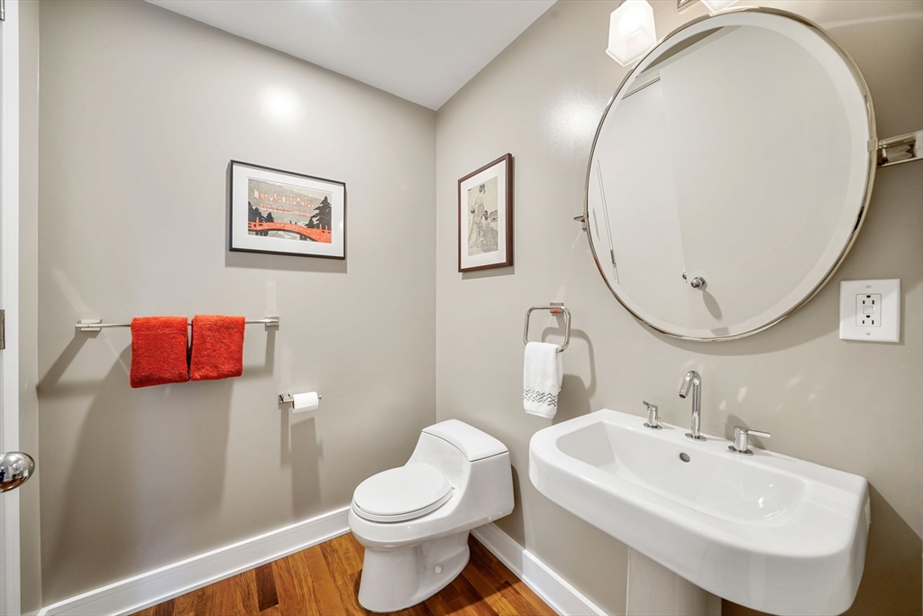 500 Atlantic Ave, Waterfront