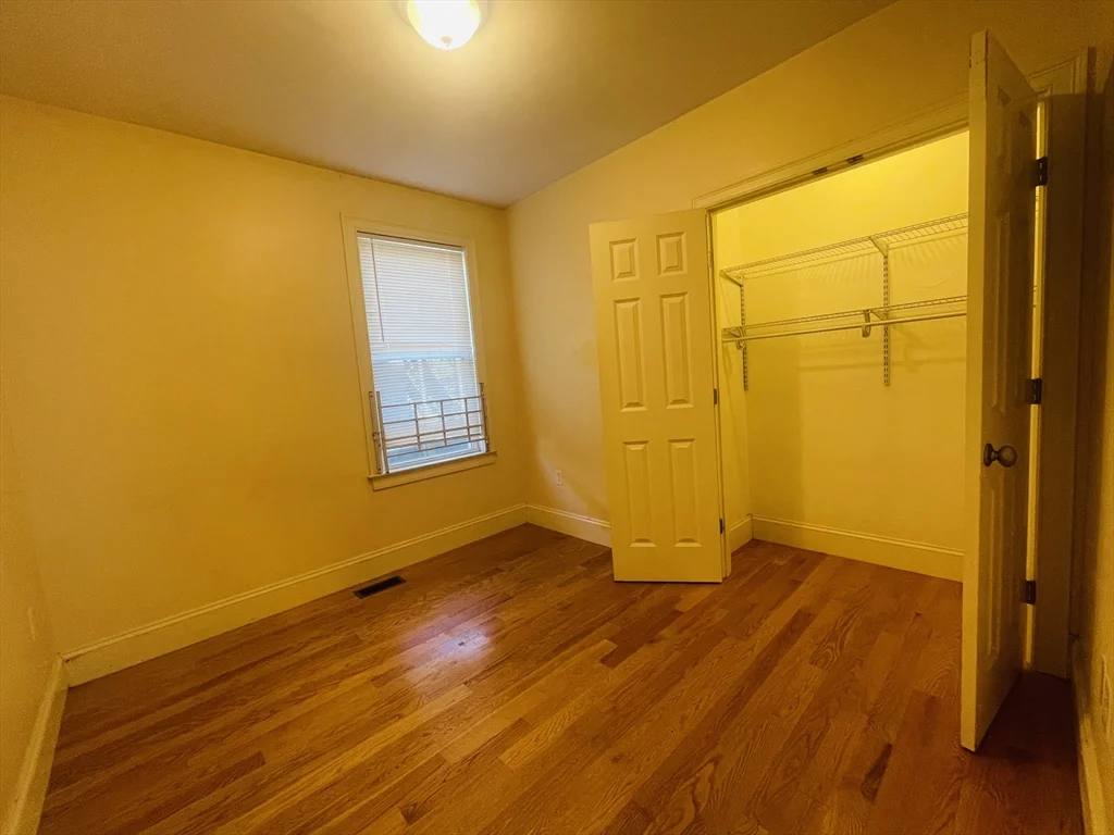 35 Pratt St, Allston