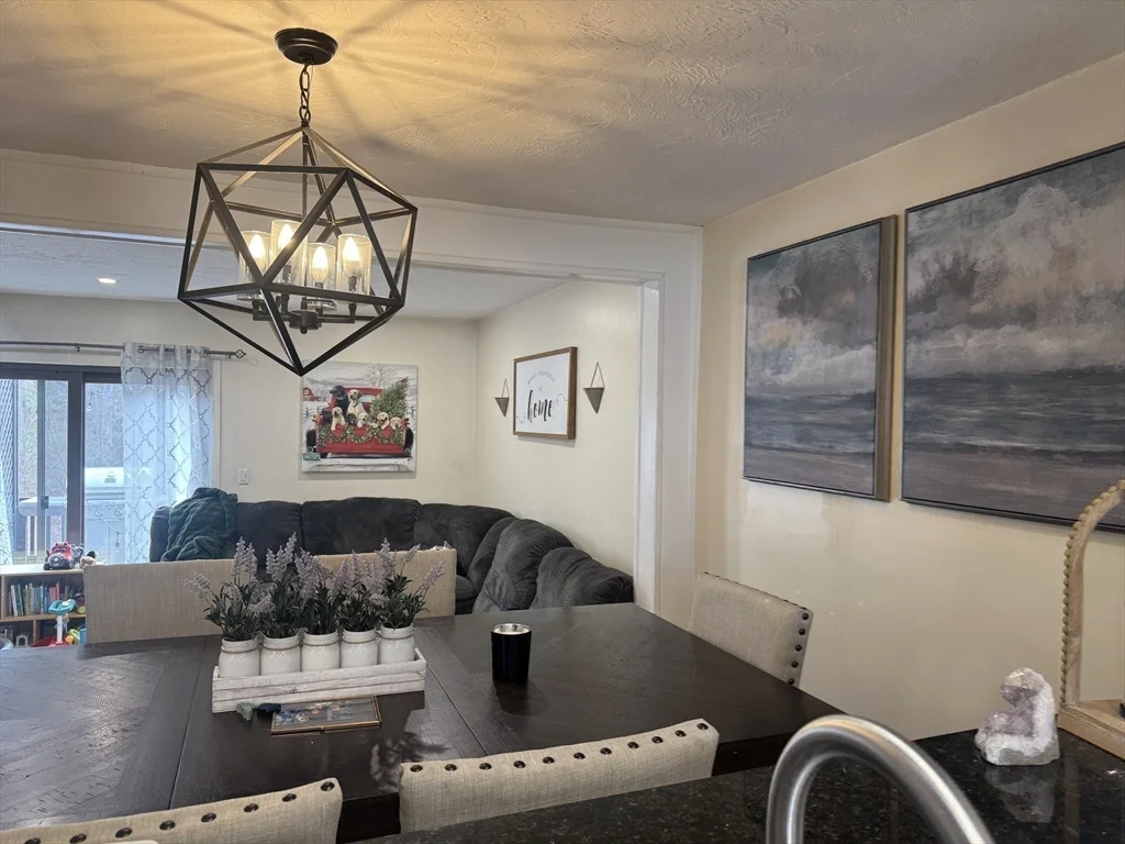 909 Pleasant St, Weymouth