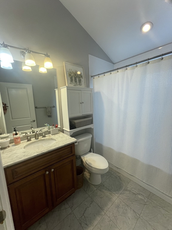 719 E Fourth St, South Boston