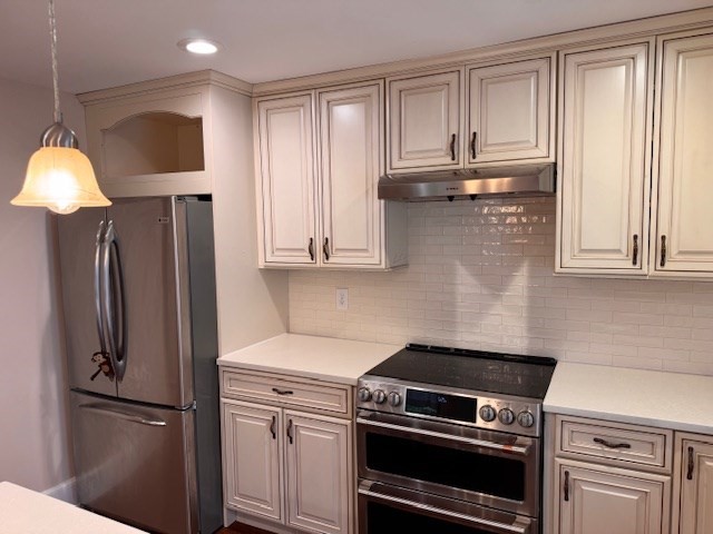 1 Howe St, Winter Hill