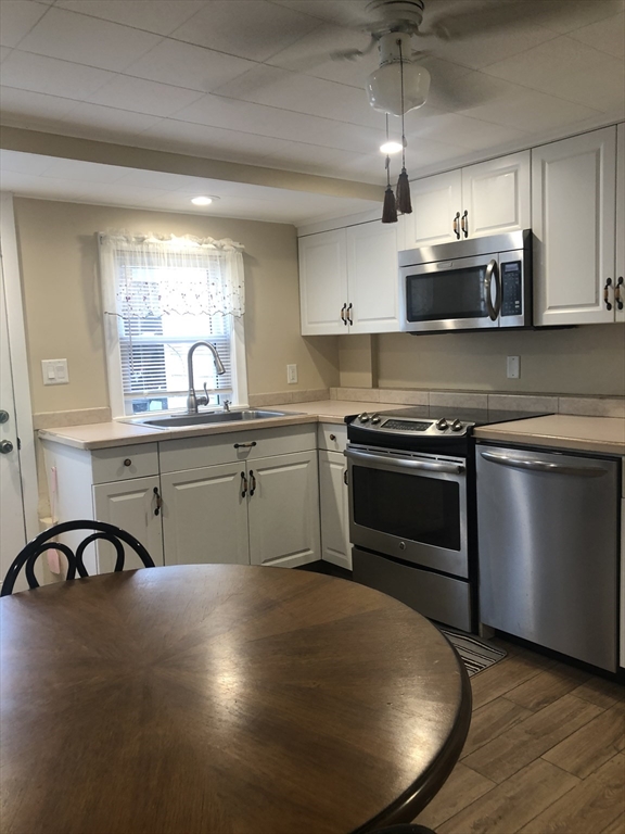 103 Sherburn Cirle, Weston