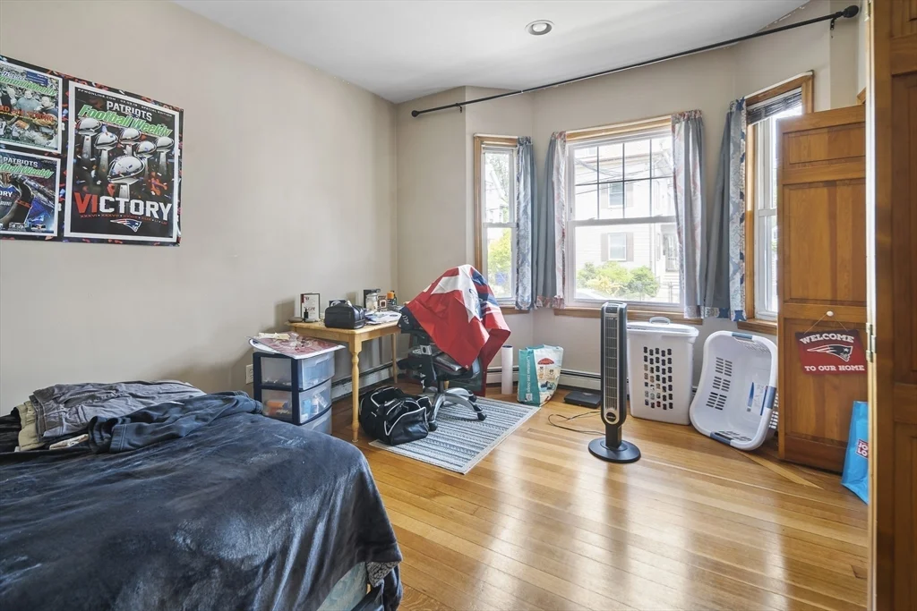 8 Newcastle, Brighton