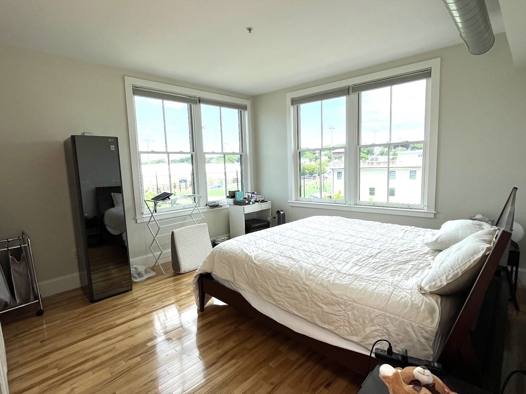 43 Park St, Somerville