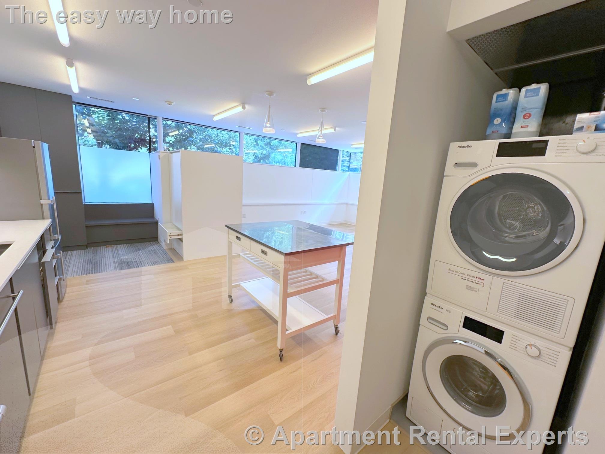 29 Warren St, East Cambridge