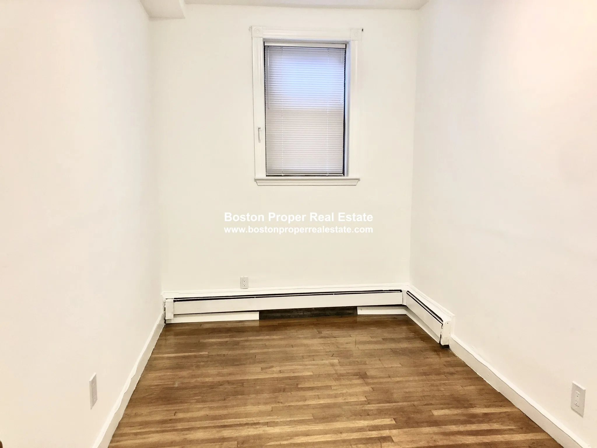49 Gloucester St, Back Bay