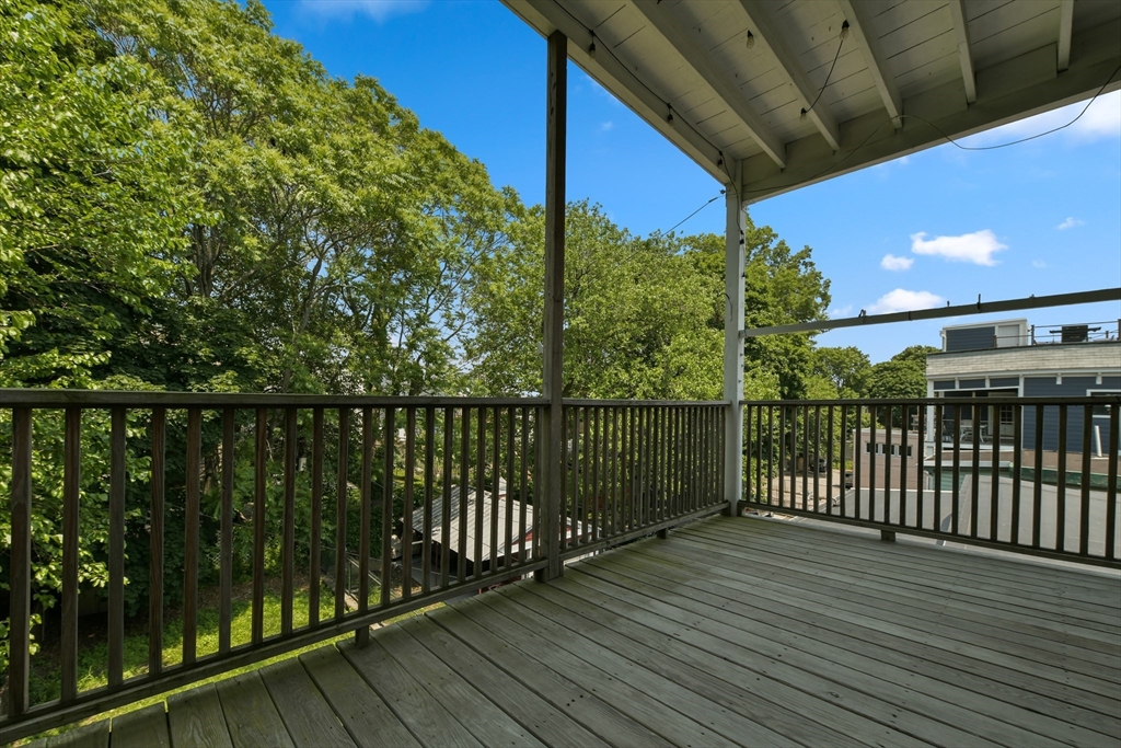 530-532 E 6th St, South Boston