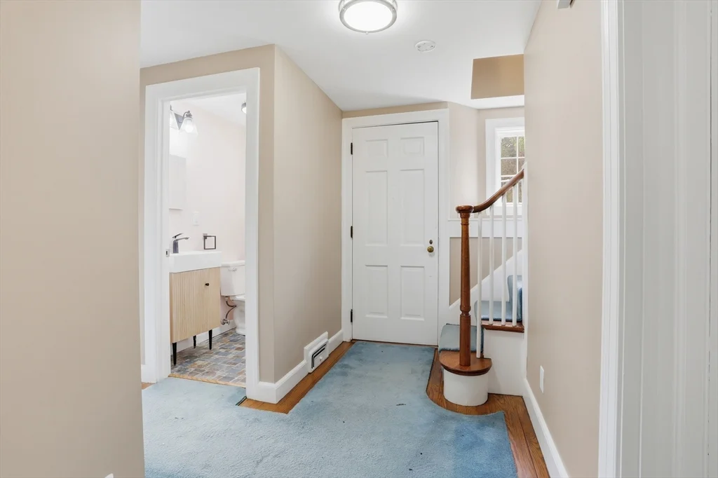 11 Sherman Bridge Rd, Wayland