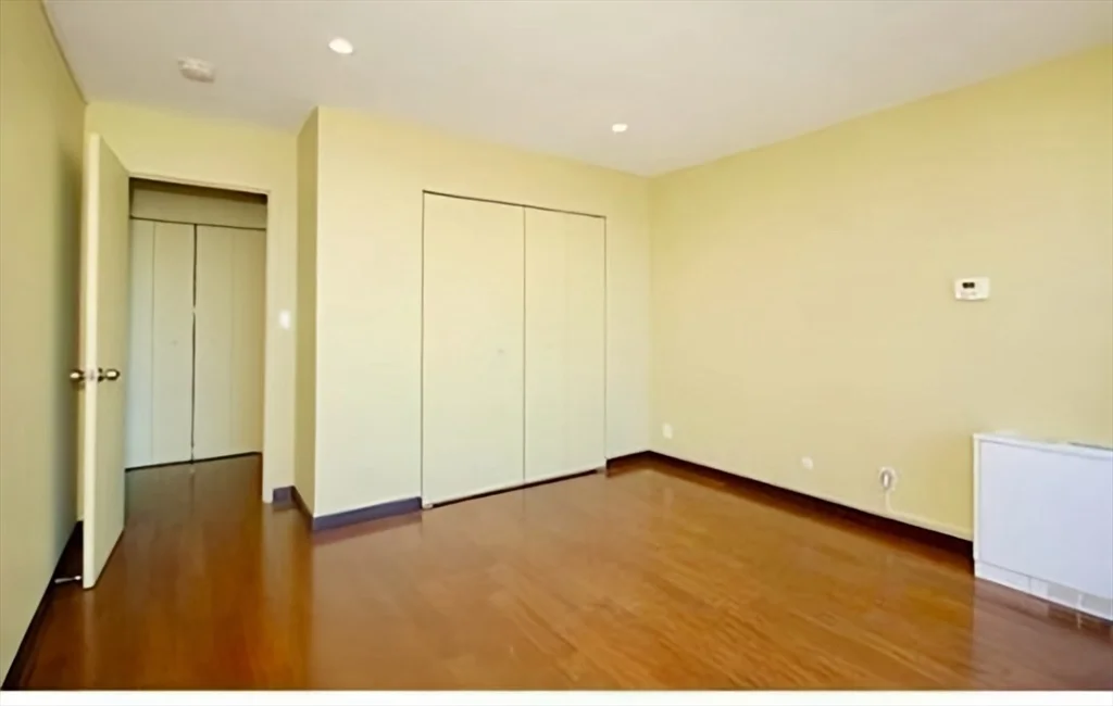 33 Pond Ave, Brookline Village