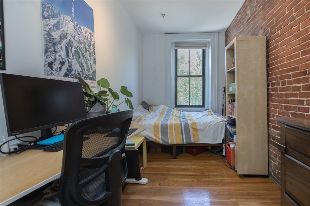 1662 Washington, South End