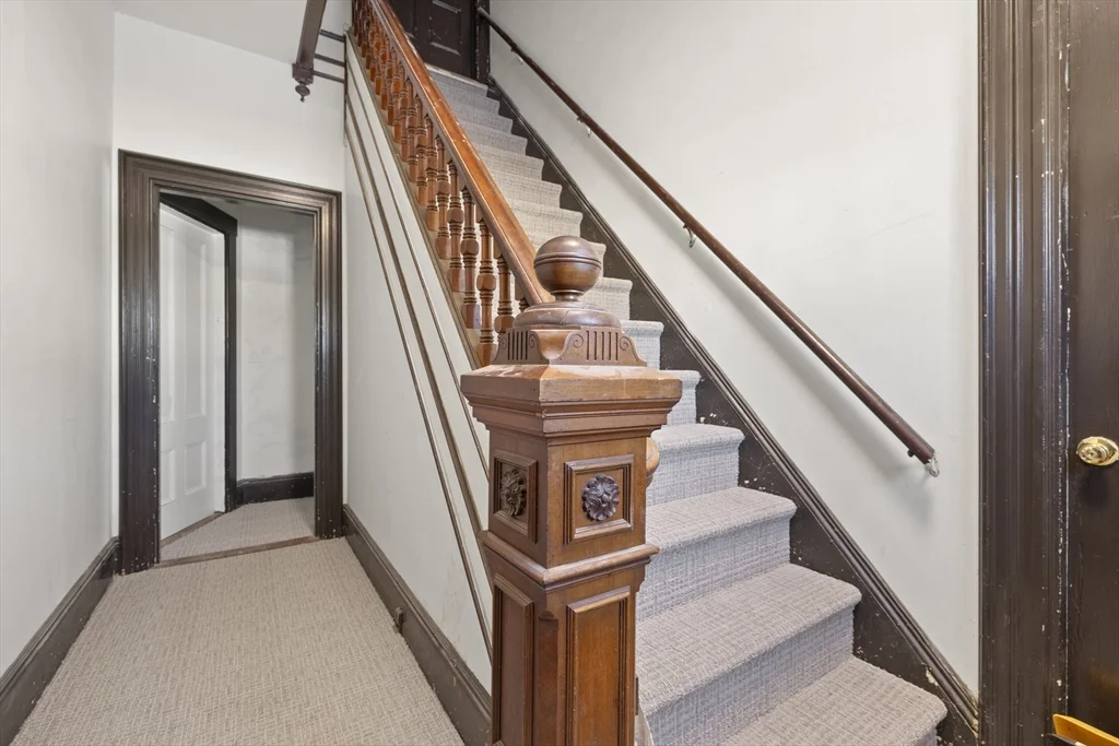 275 Market St, Rockland