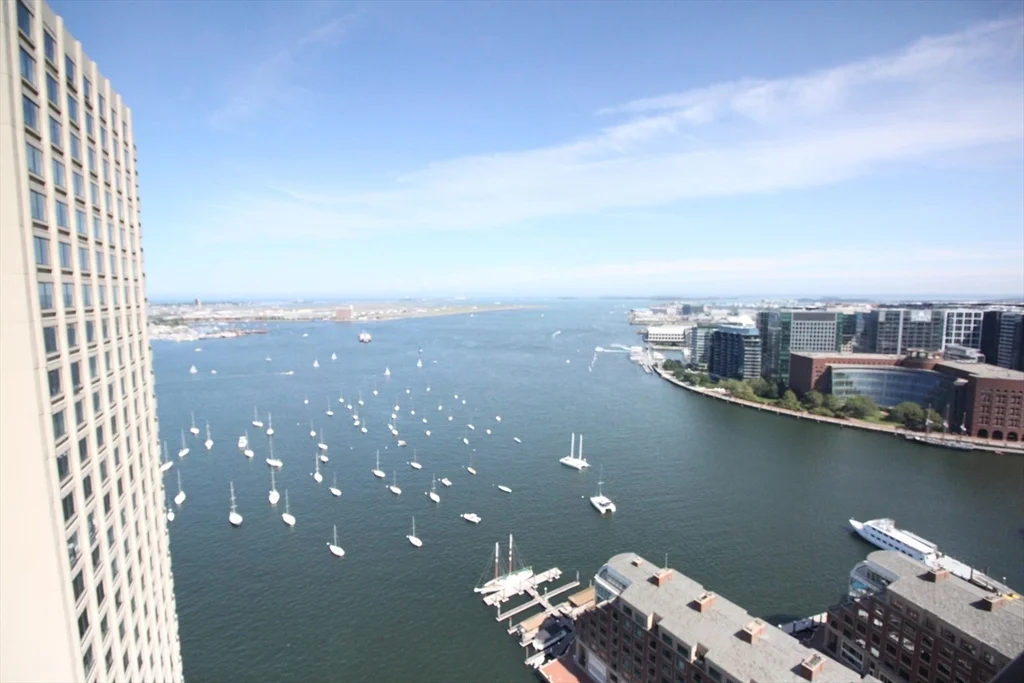 65 E India Row, Downtown