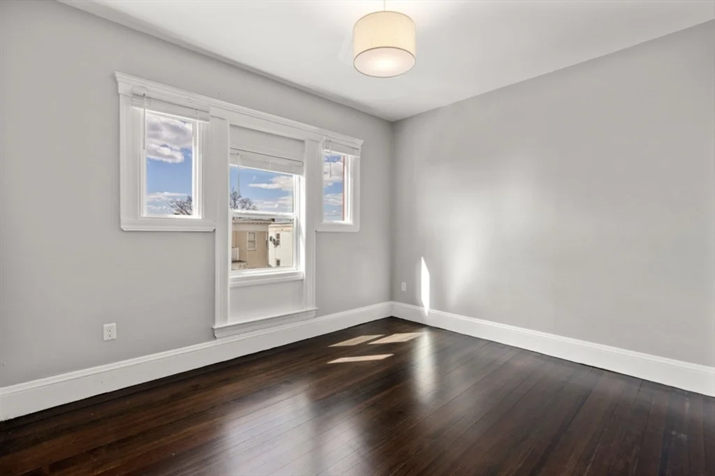 101 Draper St, Dorchester