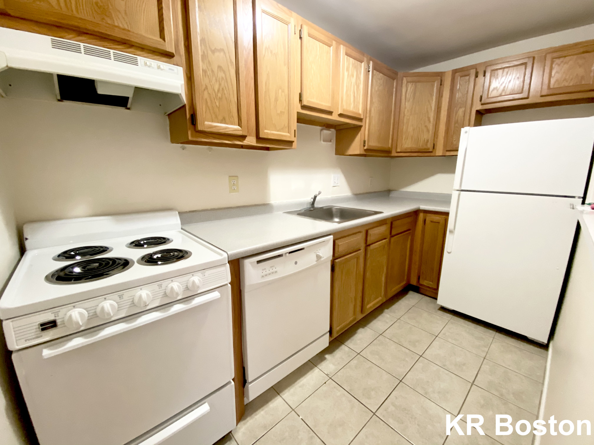1 bed, 1 bath apartment for rent at 34 Gardner St Unit 4, Allston — photo 2 of 3