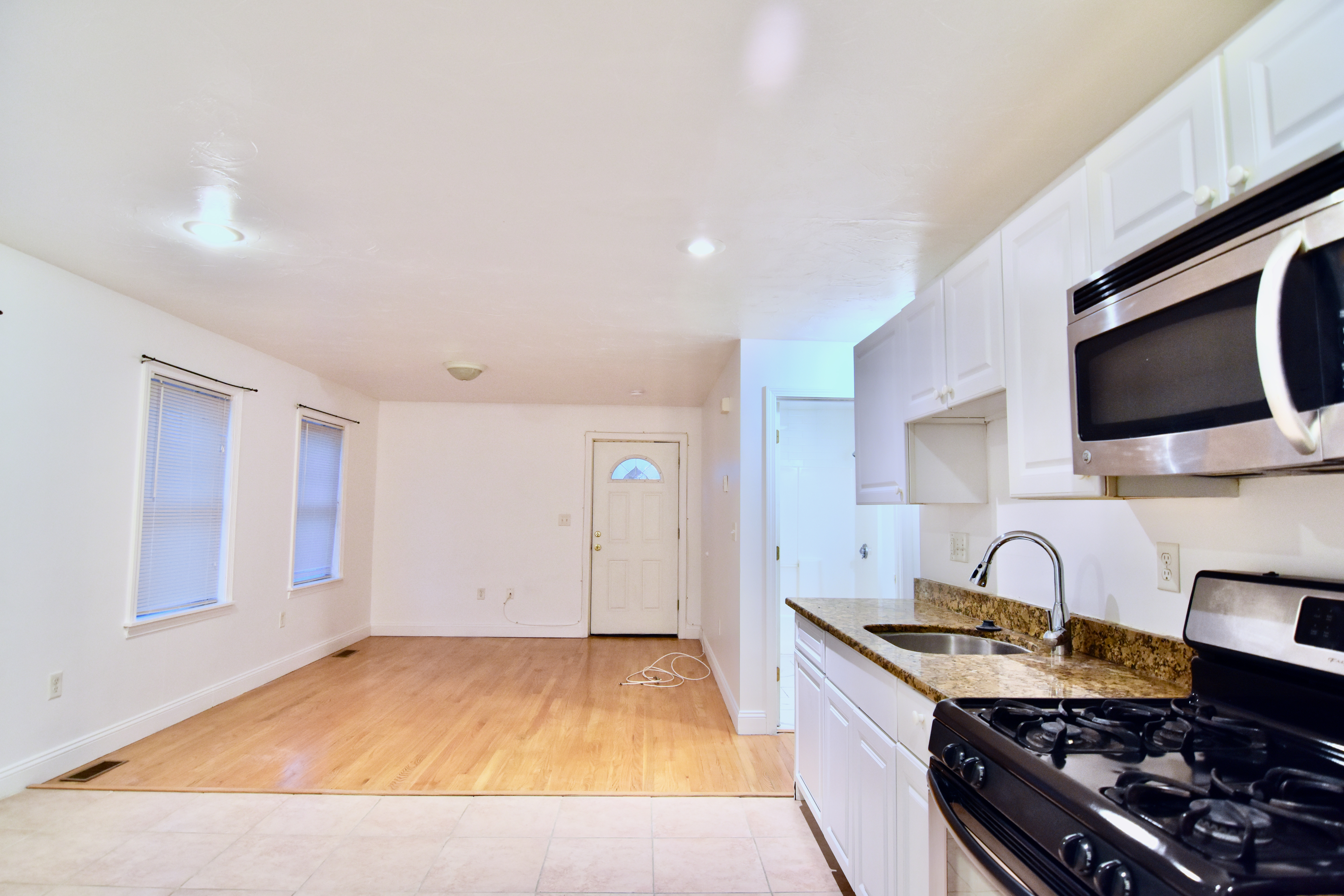 3 bed, 1 bath apartment for rent at 34 Hartford St Unit 1, Dorchester — photo 1 of 11