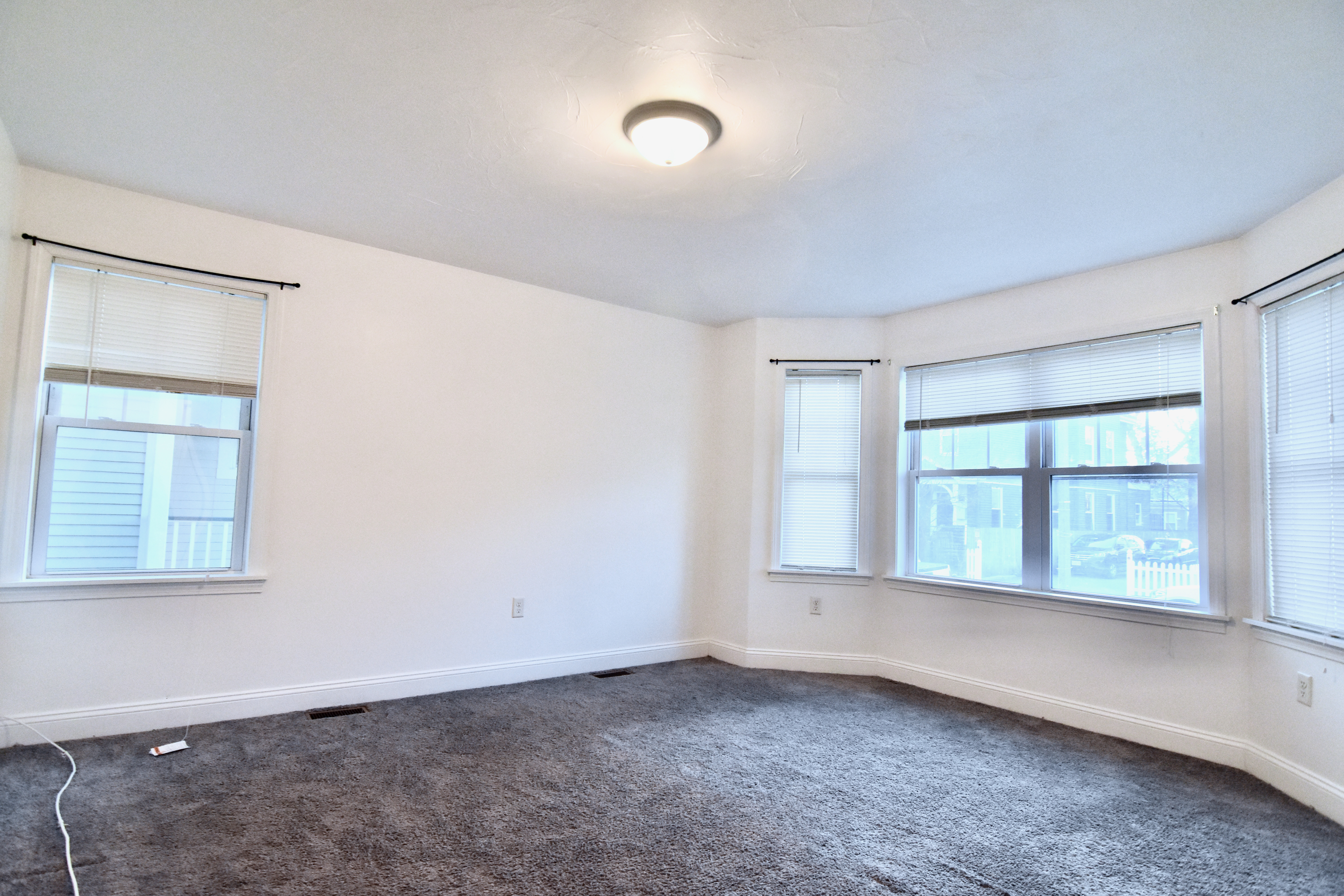 3 bed, 1 bath apartment for rent at 34 Hartford St Unit 1, Dorchester — photo 3 of 11