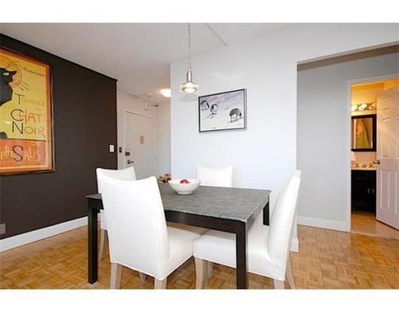 2 bed, 2 bath apartment for rent at 33 Pond Ave Unit 524, Brookline Village — photo 2 of 4