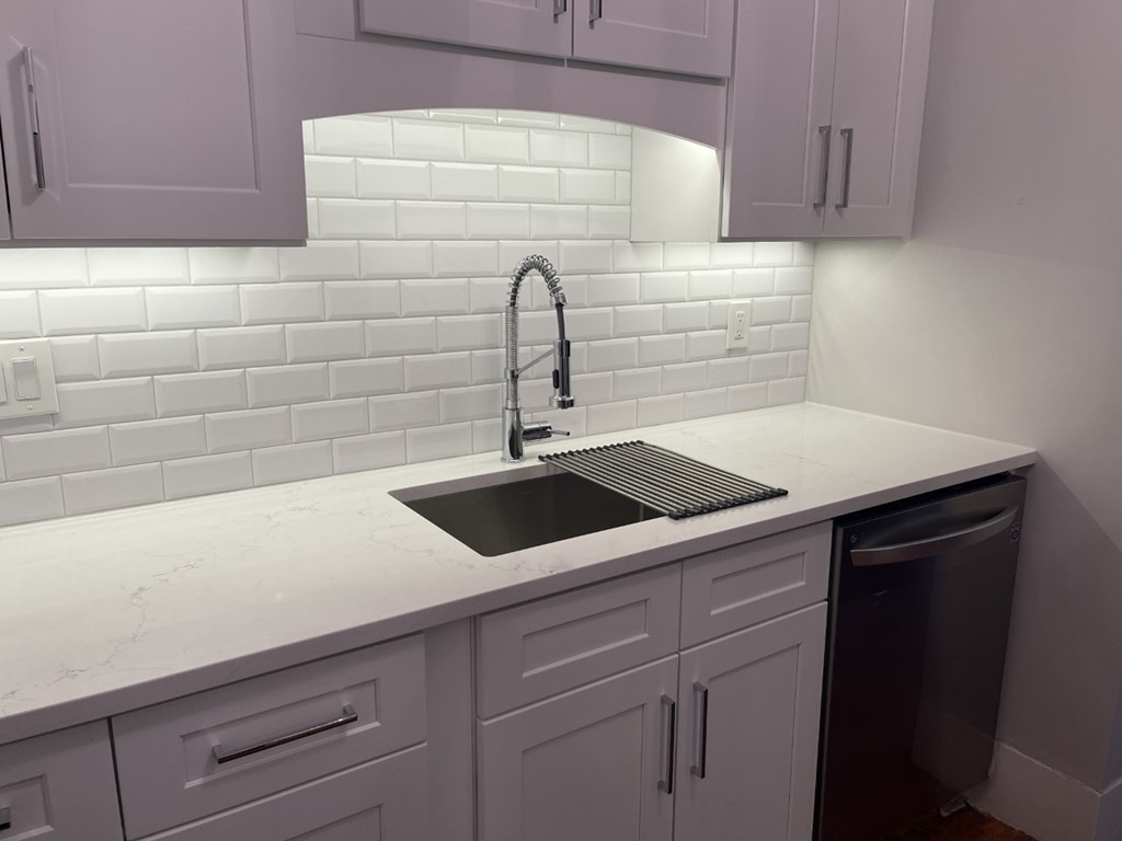 1 bed, 1 bath apartment for rent at 295 Commonwealth Ave Unit 2A, Back Bay — photo 4 of 6