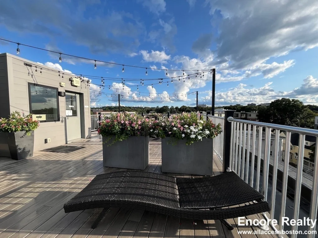 1 Everett St, Allston