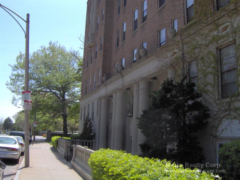 1940 Commonwealth Ave, Brighton