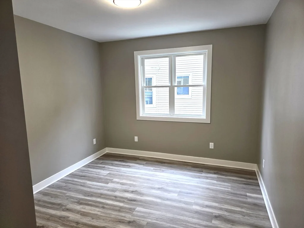 39 Fiske St, Waltham