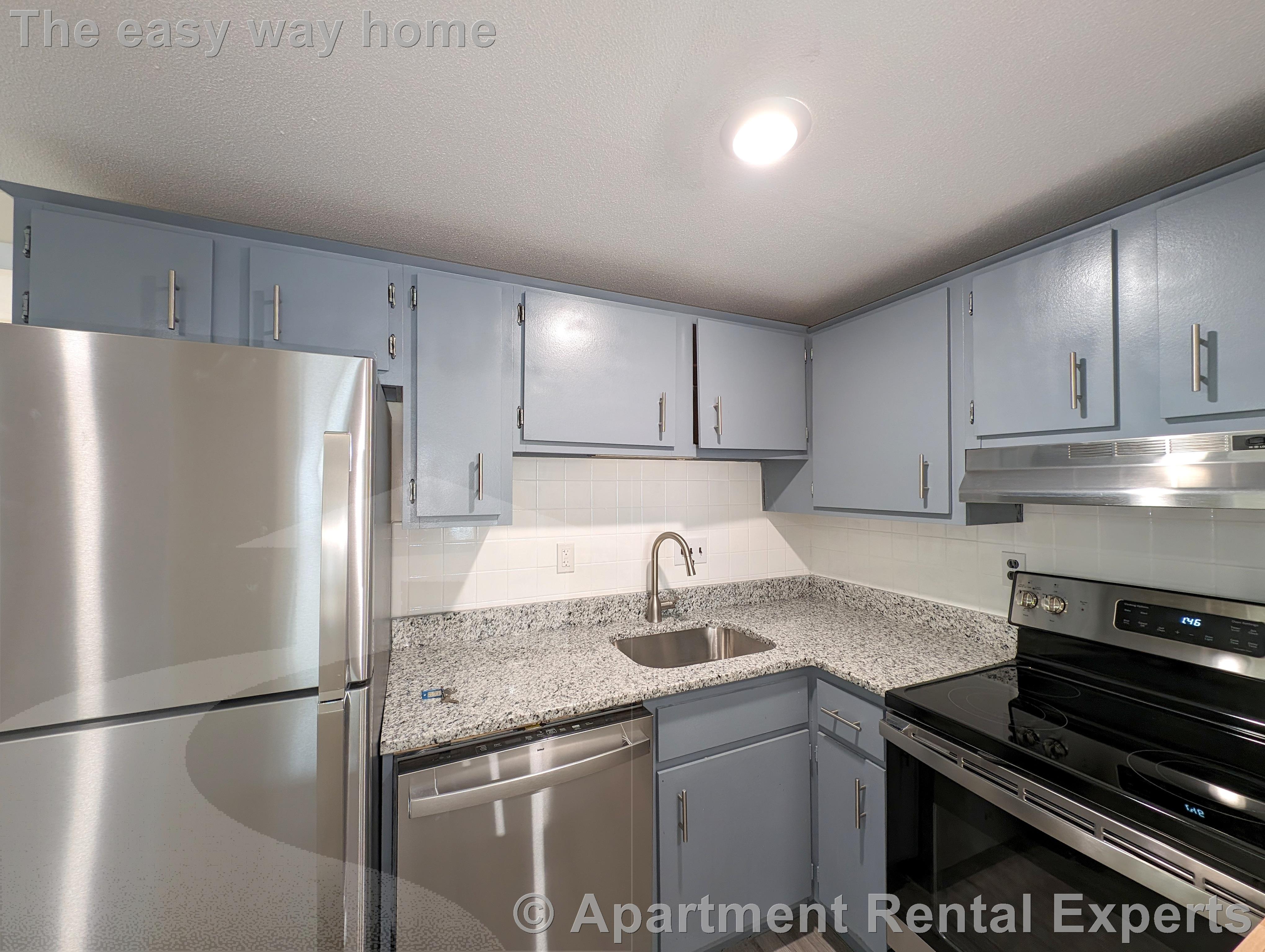 102 Alpine St, Magoun Square