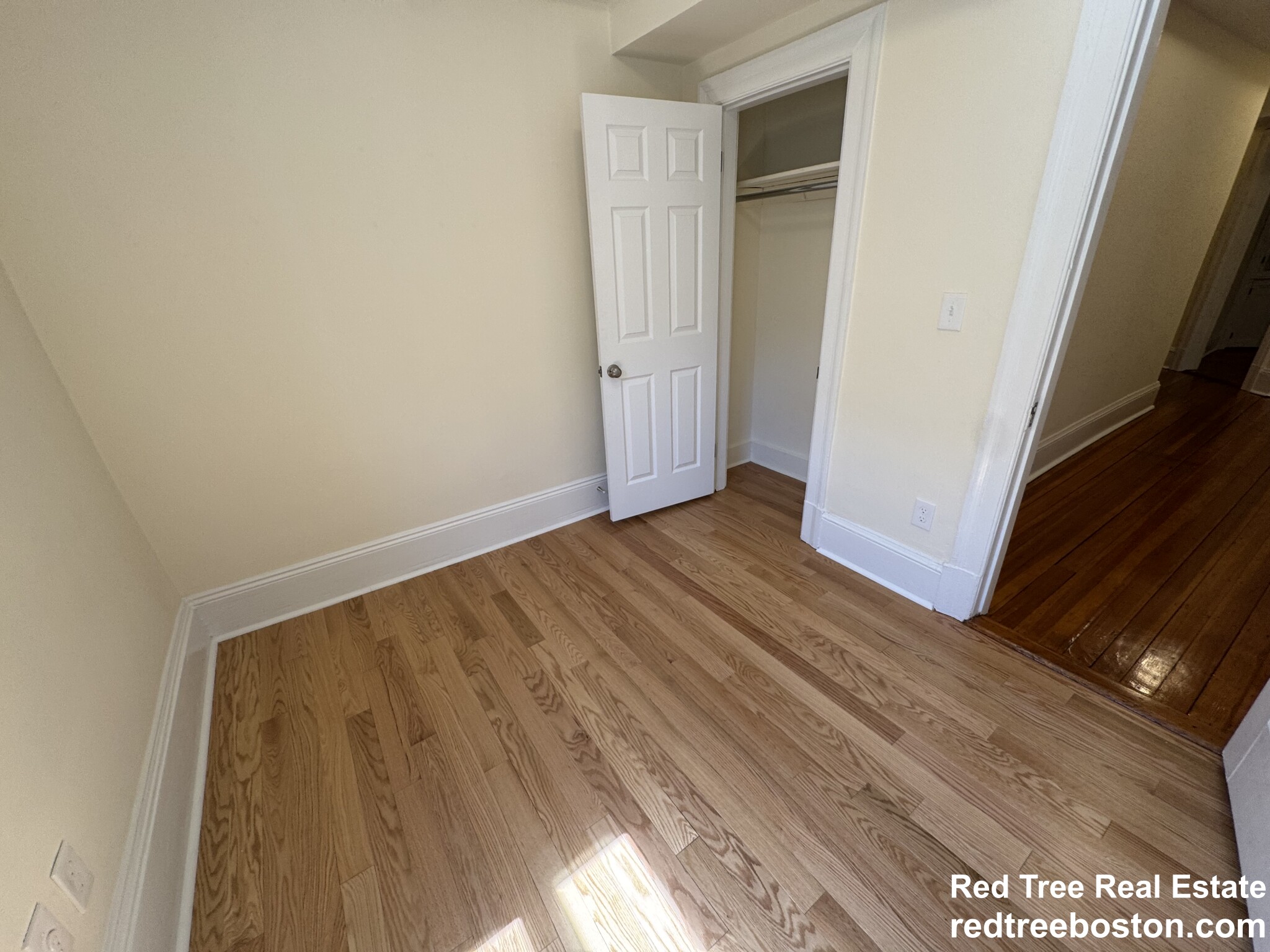 885 Massachusetts Ave, Mid Cambridge