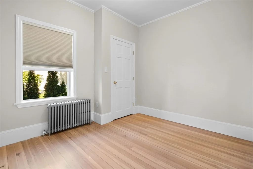 144 Waverly Rd, North Andover