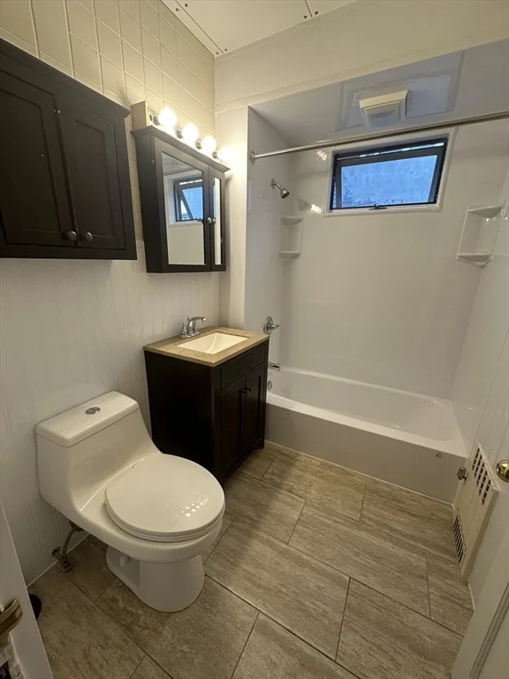 23 Valley St, Medford