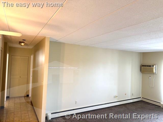 881 Broadway, Everett