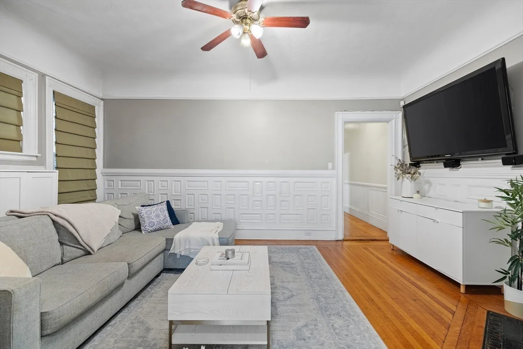 259 Beacon St, Back Bay