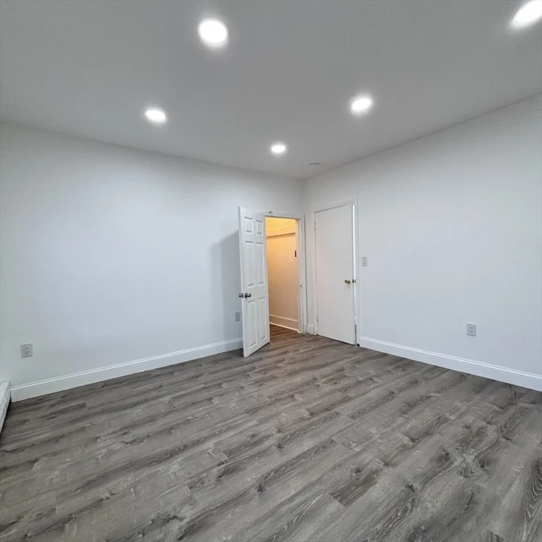 12 Pine St, Attleboro