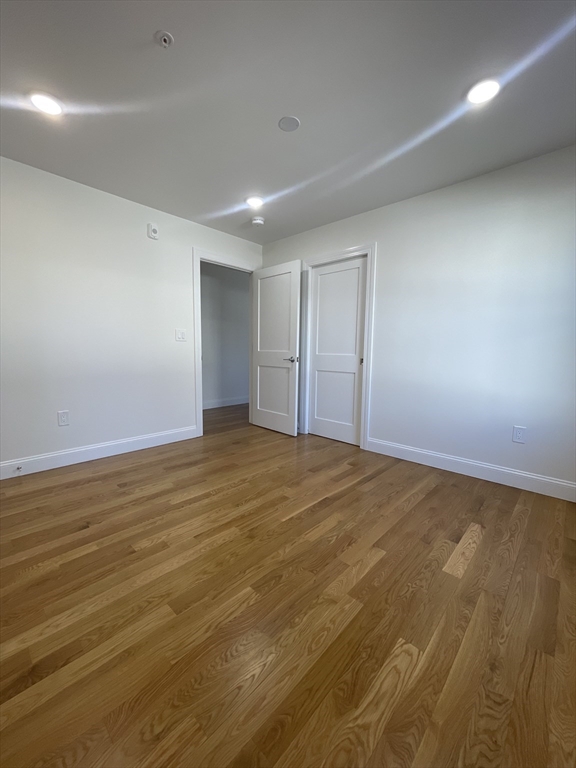 40 Everett St, Everett