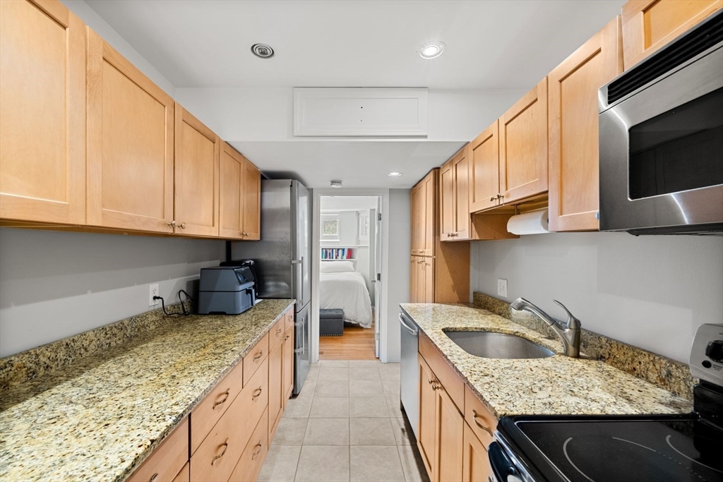 351 Marlborough St, Back Bay