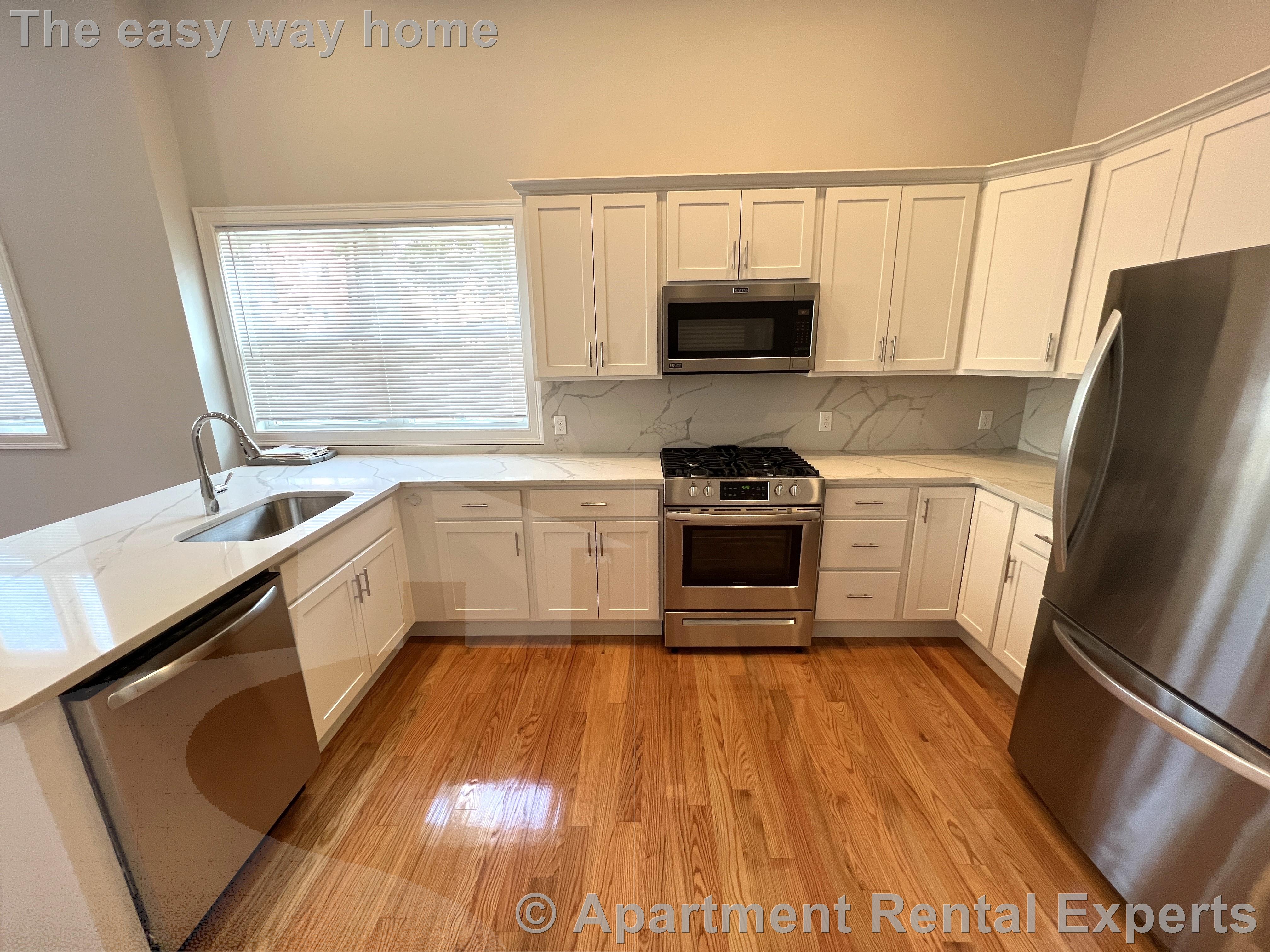 126 Cross St, East Somerville