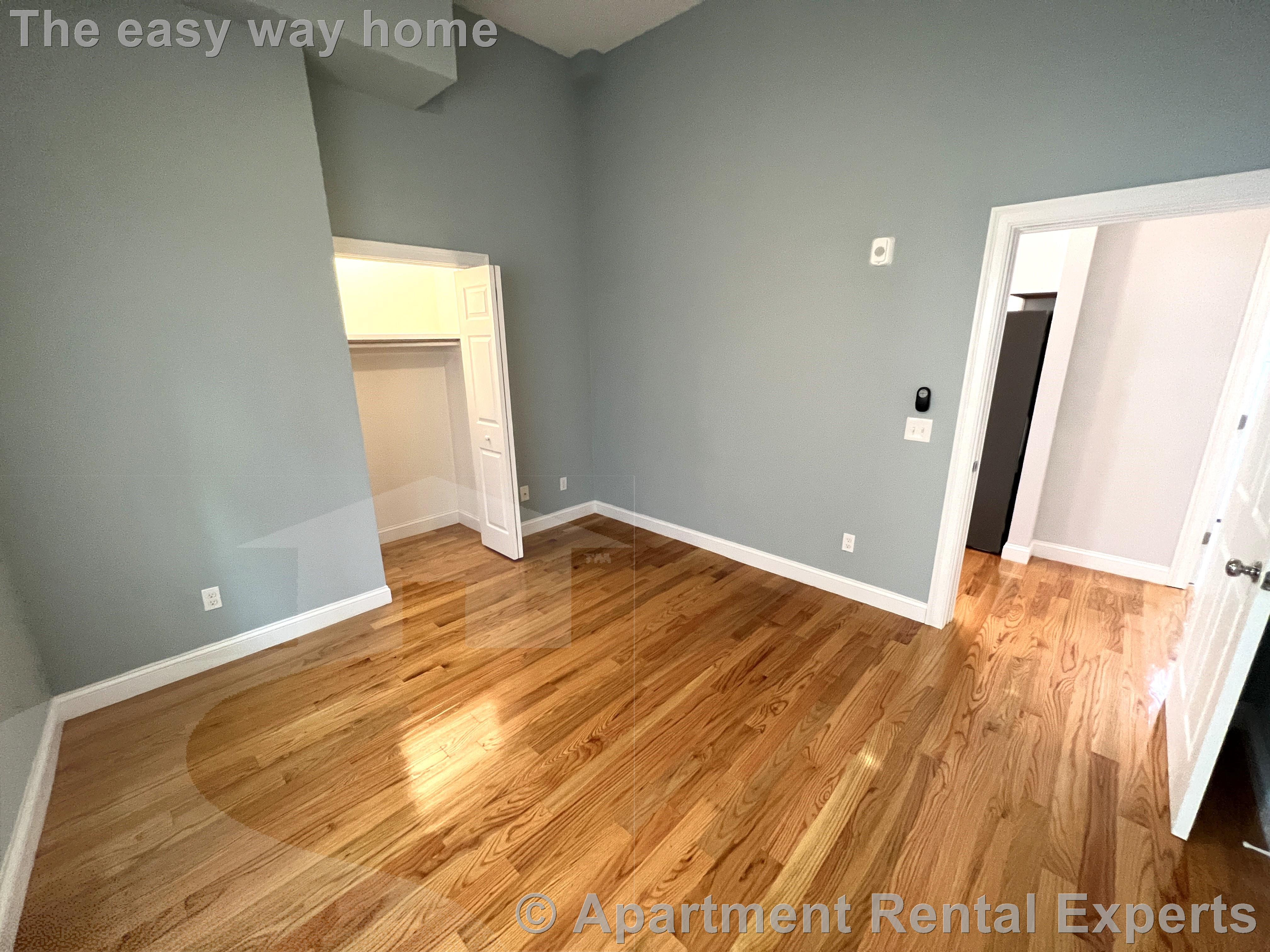 126 Cross St, East Somerville