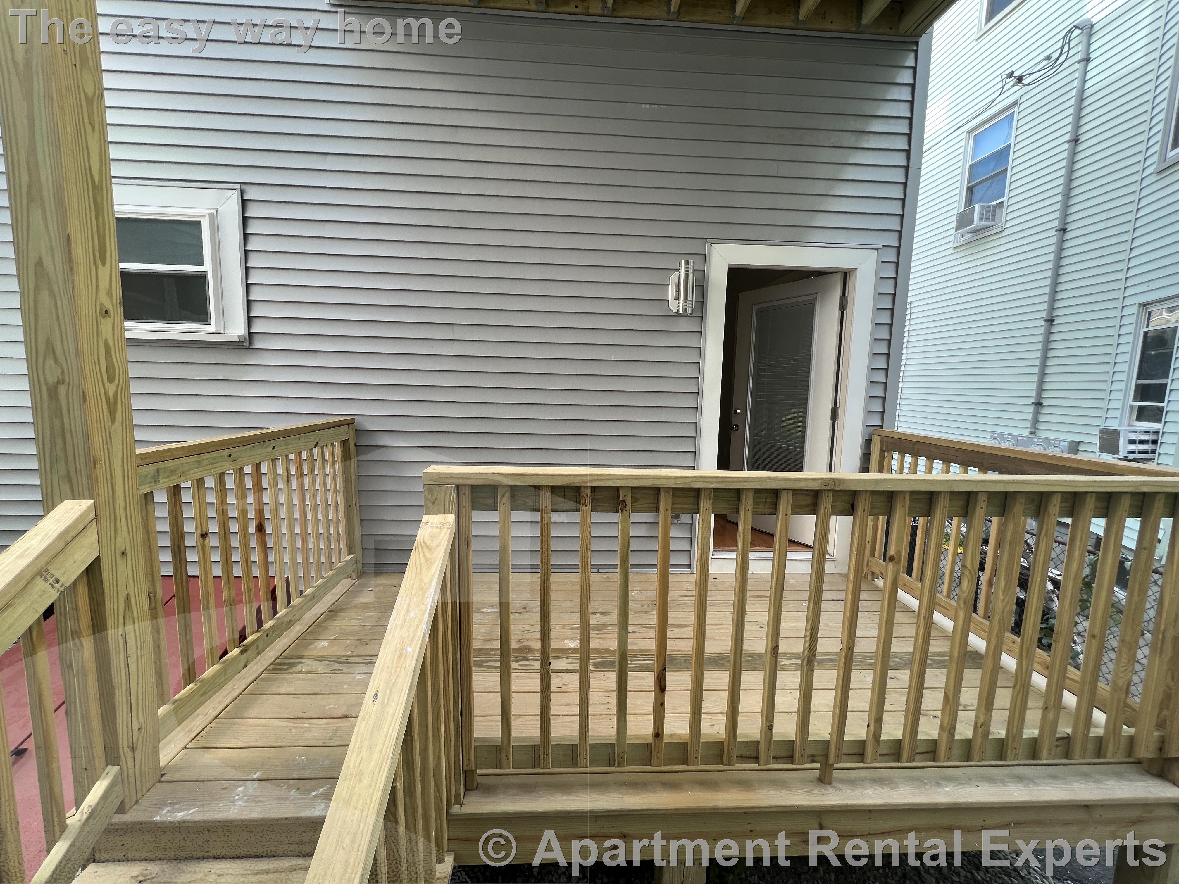 126 Cross St, East Somerville