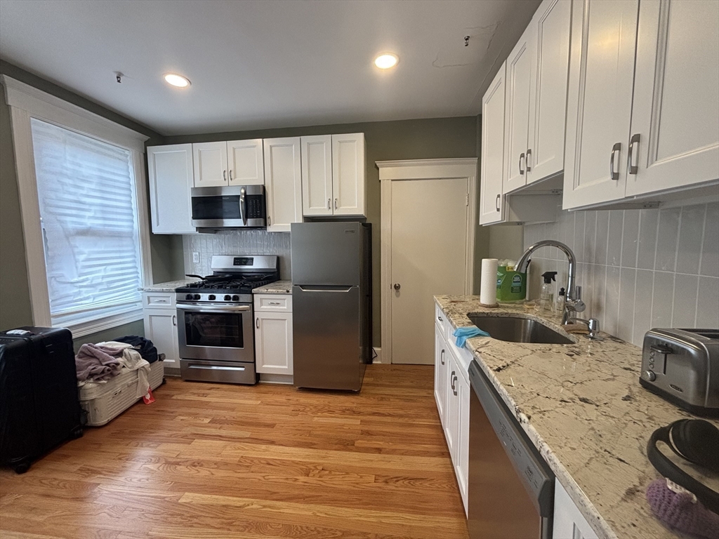 70 Strathmore St, Brighton