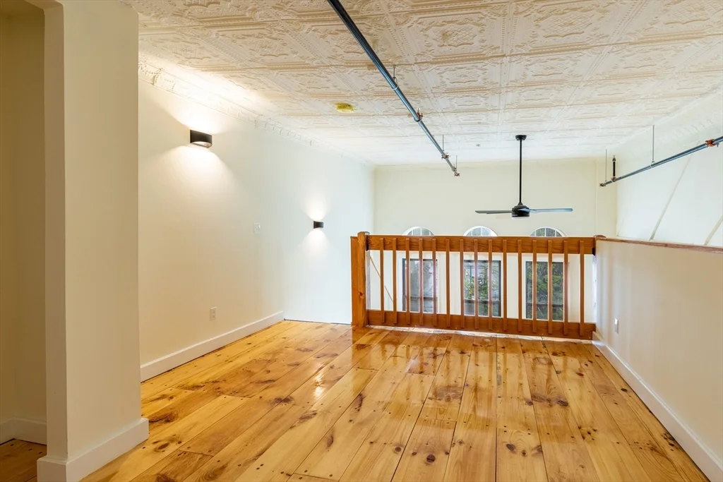 1 Central St, Southbridge