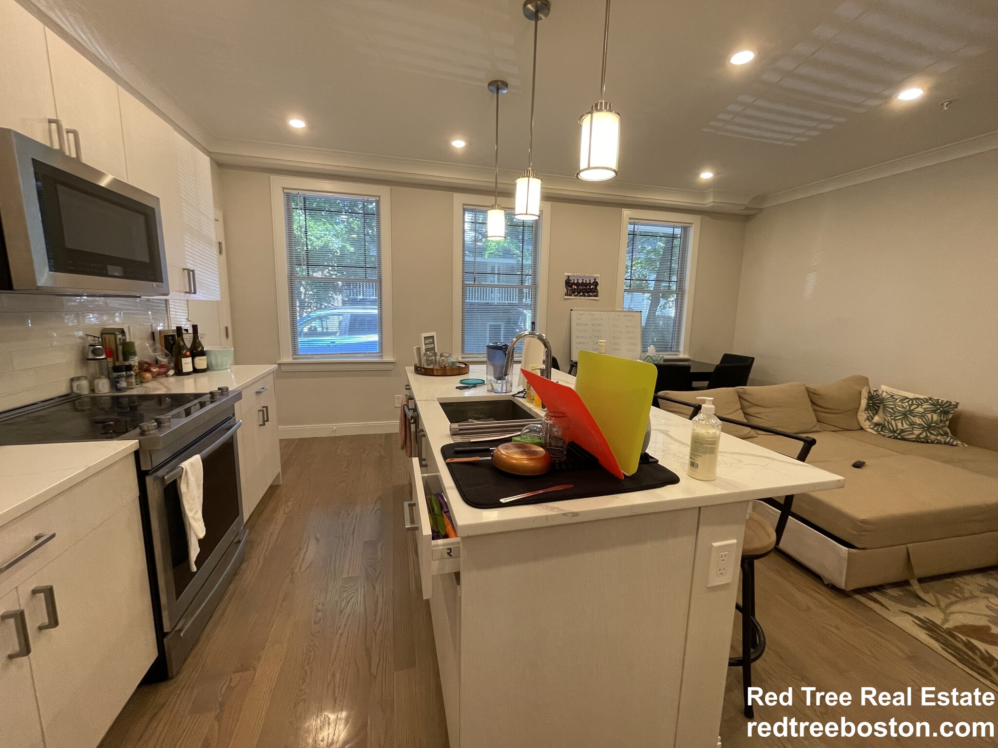 9 Mansfield St, Allston