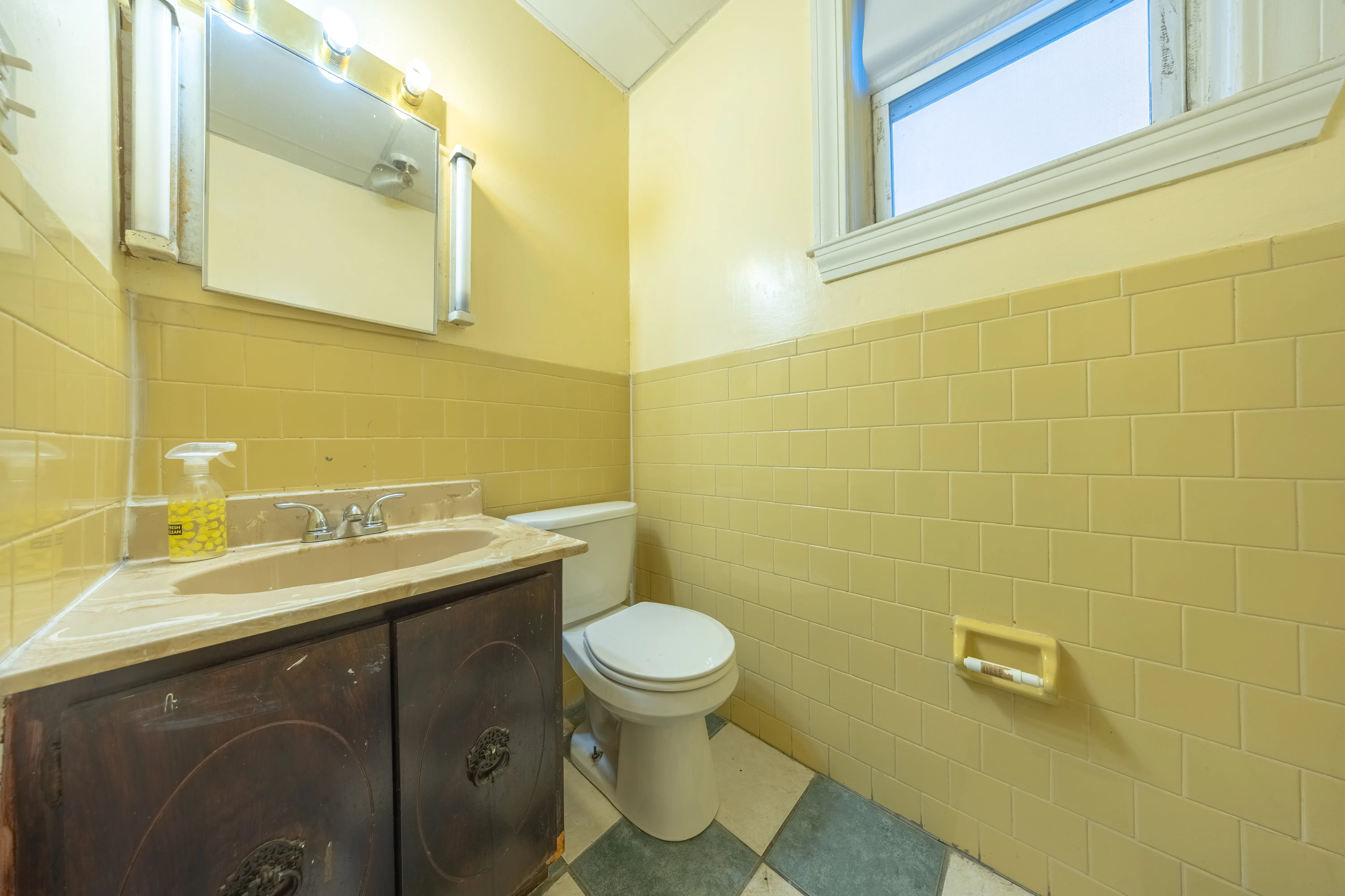 31 Seattle St, Allston