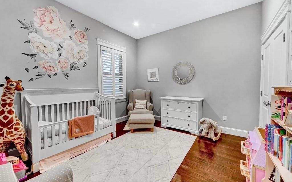 3 bed, 2 bath apartment for rent at 342-346 Dorchester St Unit 2, South Boston — photo 6 of 13