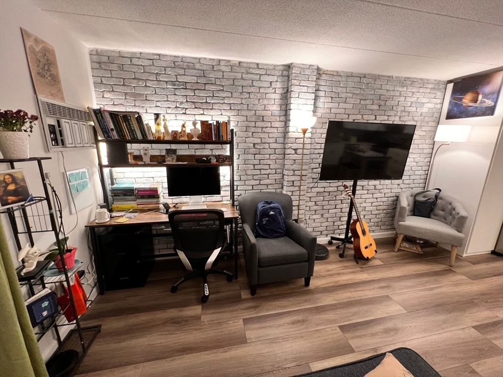 995 Massachusetts Ave, Arlington