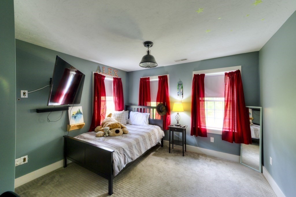 42 Greene Rd, Mount Wachusett