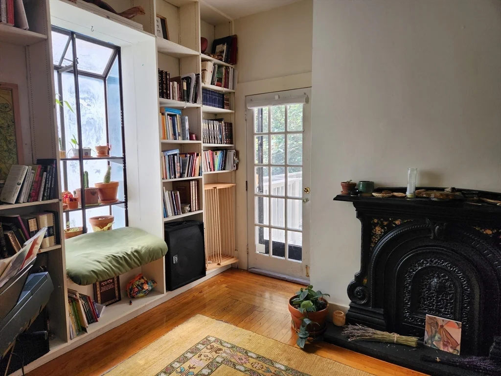 17 Clinton, Mid Cambridge