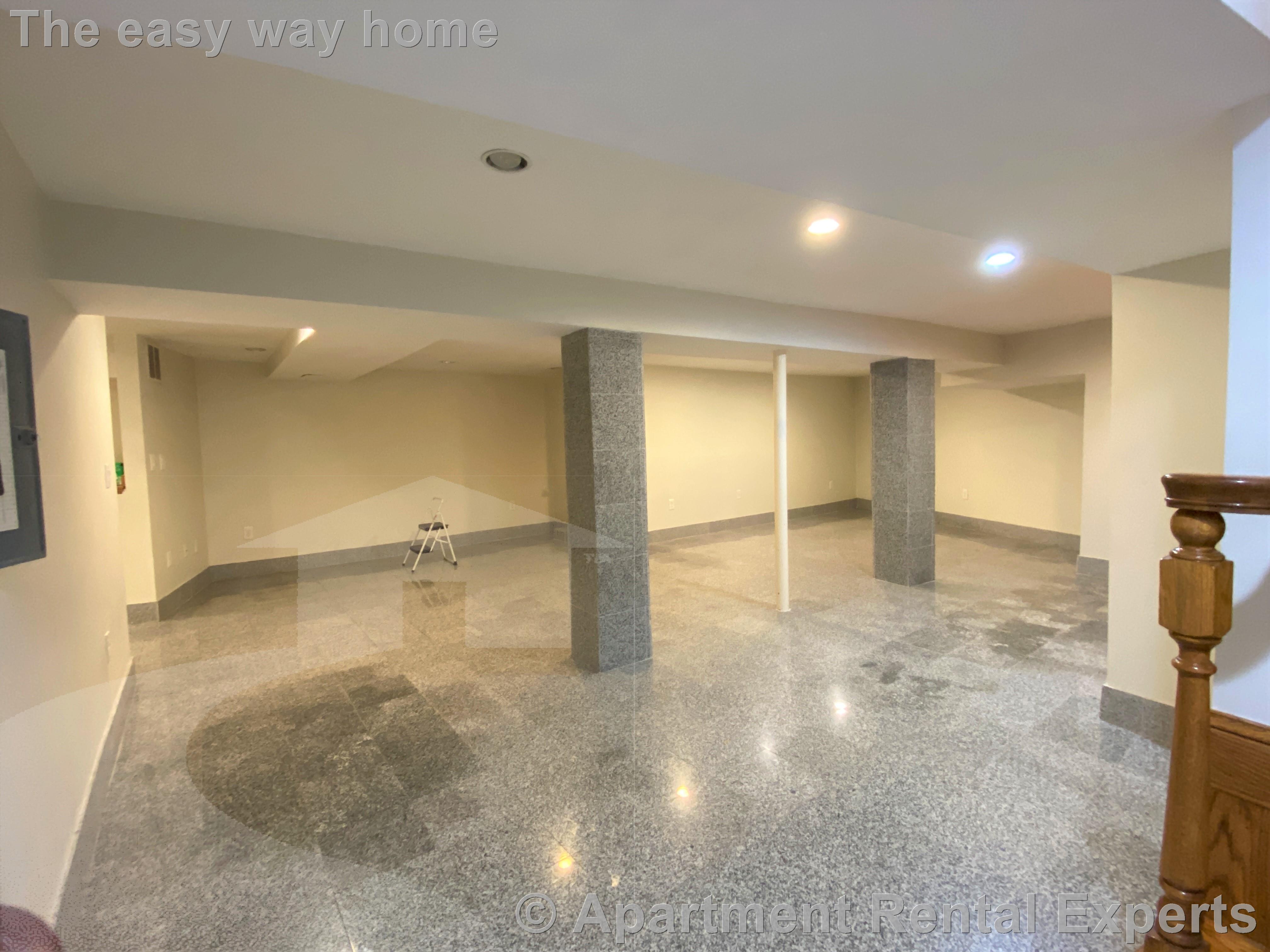 61 River St, Central Square