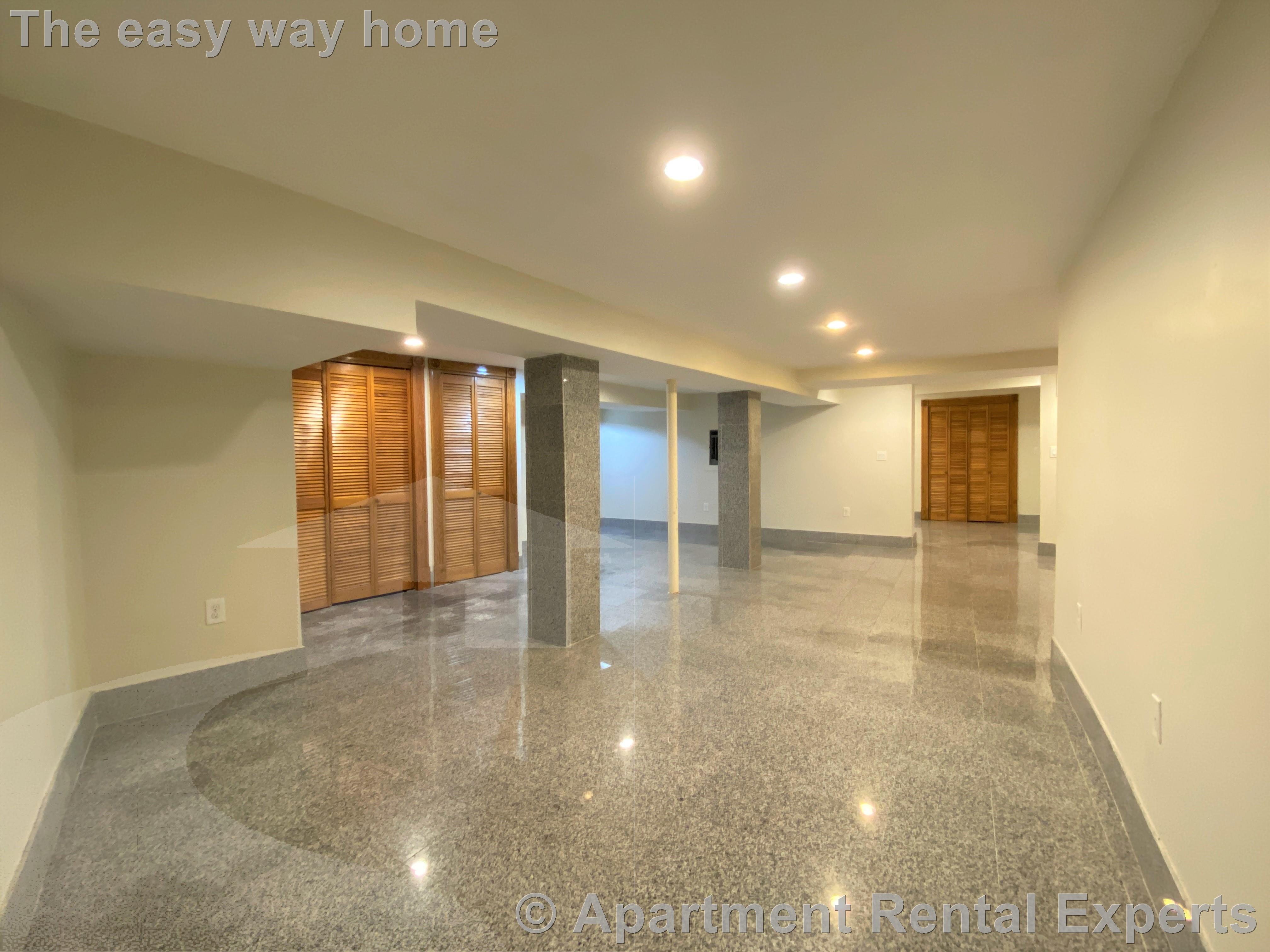 61 River St, Central Square