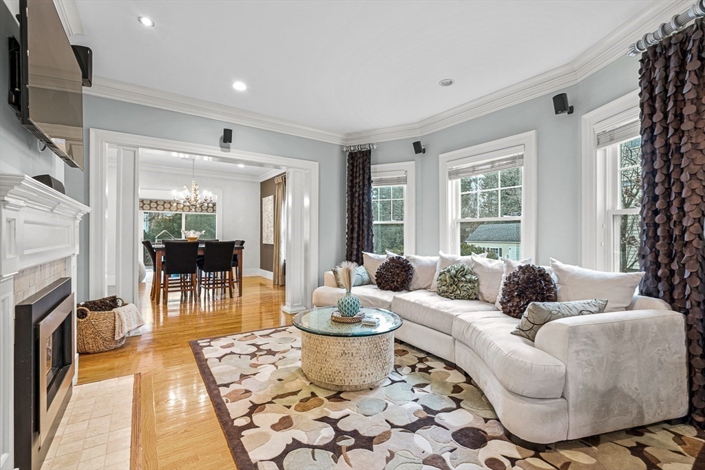 34 Glen Rd, Winchester