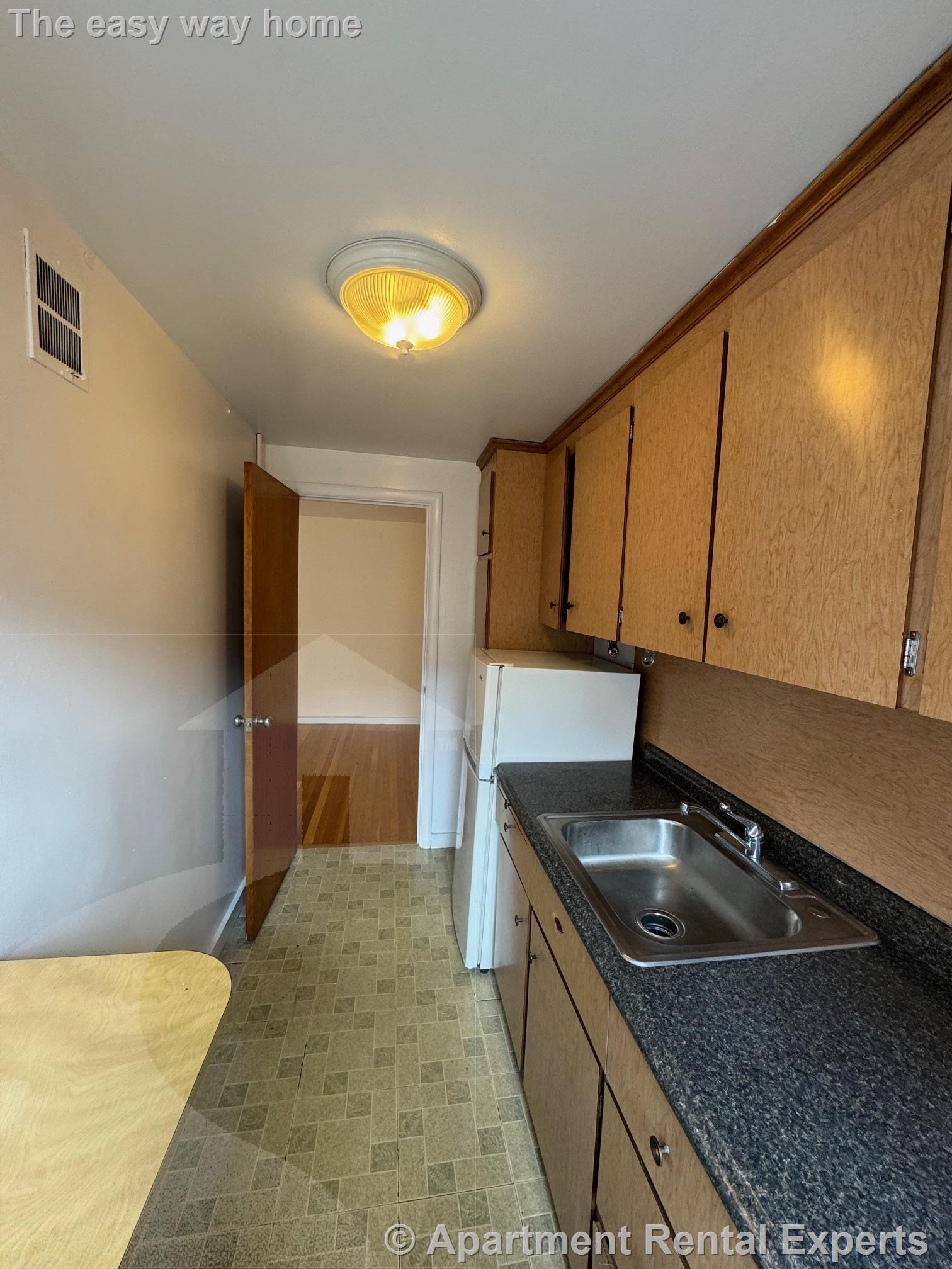 276 Massachusetts Ave, East Arlington