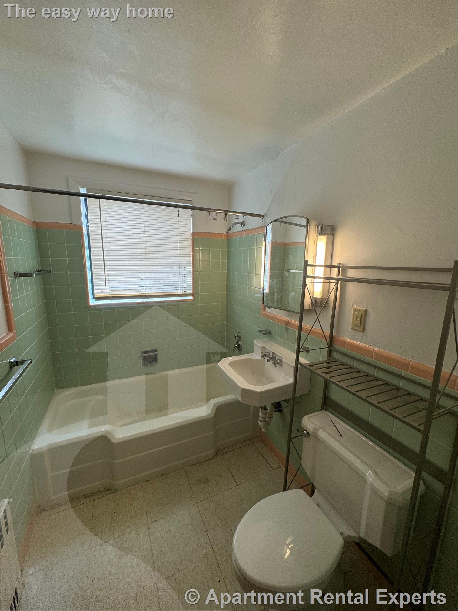 276 Massachusetts Ave, East Arlington